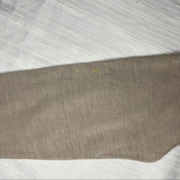 Valerie Stevens Pure Silk Mock neck light sweater top in beige - Picture 8 of 8